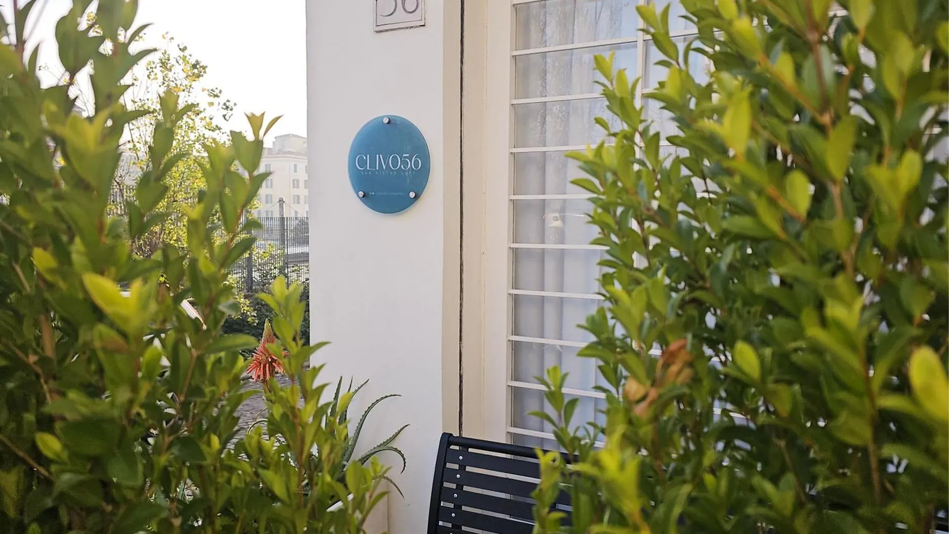 Clivo56 San Pietro Loft Apartment Rome
